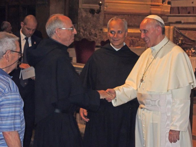 Prevost con el Papa Francisco en Roma