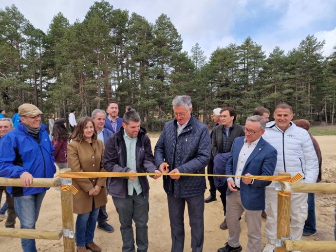 Lasco ha inaugurado las nuevas pistas de atletismo en altura de Griegos.