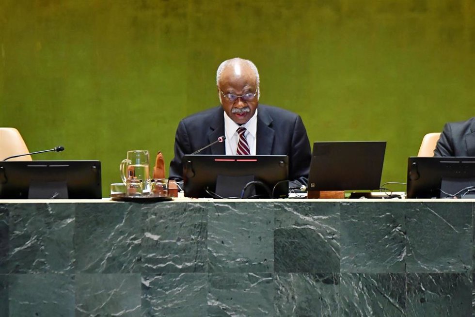 Archivo - El presidente de la Asamblea General de Naciones Unidas, Philemon Yang.