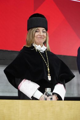 Archivo - La rectora de la UR, Eva Sanz