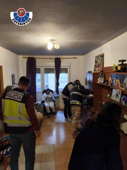 Detenido un empresario en Idiazabal (Gipuzkoa) por explotar a trabajadores extranjeros en la instalación de fibra óptica