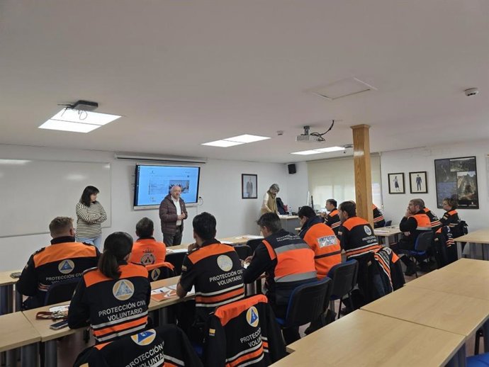 Formación de voluntario de Protección Civil.