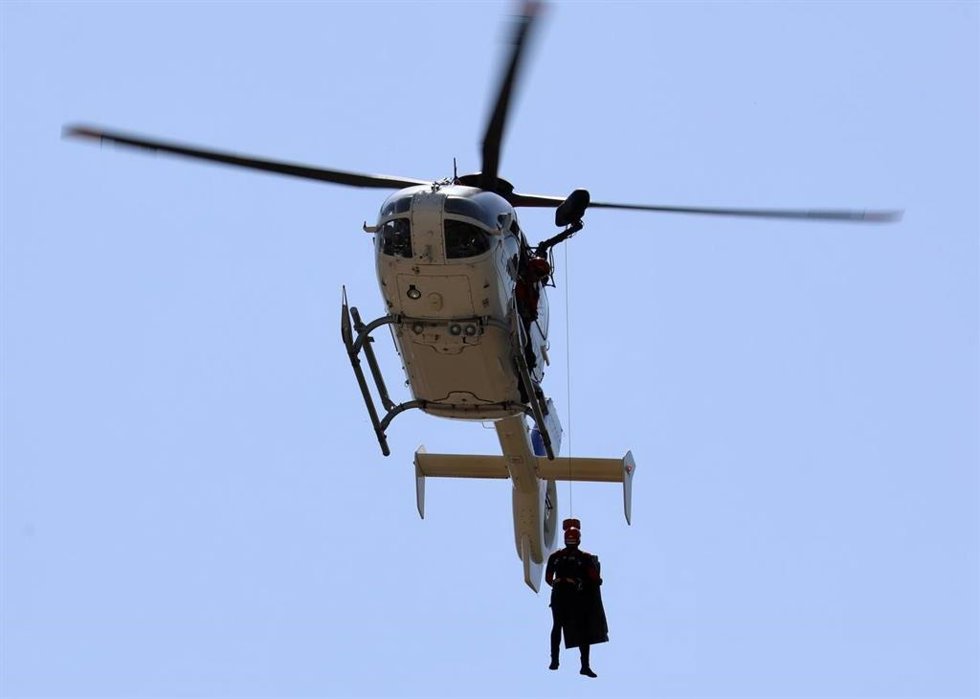 Los Servicios de Emergencias de Euskadi rescatan a una persona accidentada en el monte Udalatx