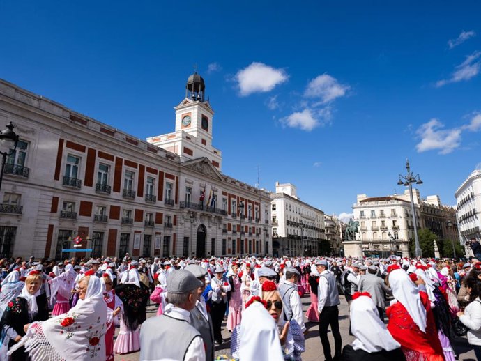 Pasacalles castizo Bailando por Madrid