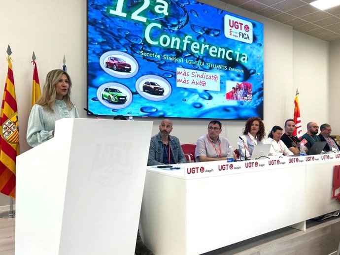 La vicepresidenta del Gobierno de Aragón, Mar Vaquero, en el acto de clausura de la Conferencia Sindical de UGT-Stellantis, celebrado este domingo en Zaragoza.