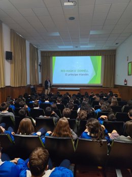 Presentación del Concurso Internacional Escolar 'Dibuja al príncipe irlandés Red Hugh ÓDonnell en el colegio vallisoletano 'La Enseñanza'