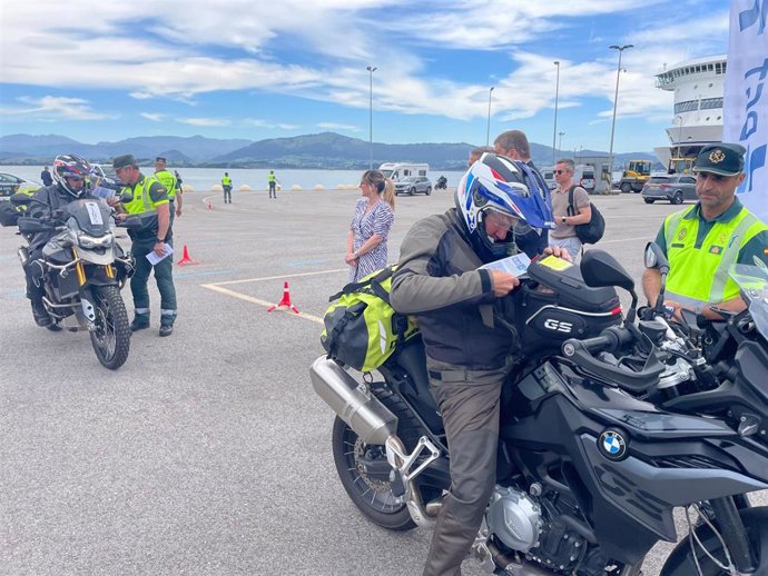 Tráfico inicia hoy en Cantabria una campaña especial de control a motociclistas