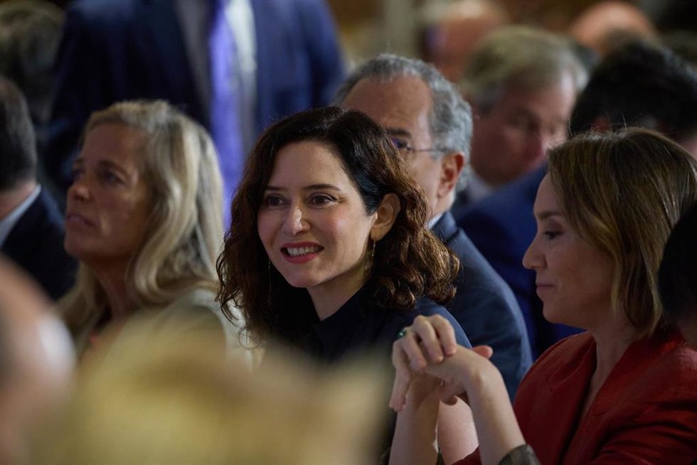 La presidenta de la Comunidad de Madrid, Isabel Díaz Ayuso, durante un desayuno informativo sobre la futura Ley de enseñanzas Superiores, Universidades y Ciencia (LESUC), en el Four Seasons Hotel Madrid,