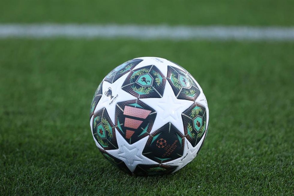 Balón de la Liga de Campeones 2024-2025.