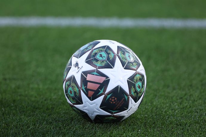 A general view of ball of the match during the UEFA Champions League 2024/25 Semi Final First leg, match between FC Barcelona and FC Internazionale Milano at Estadi Olimpic Lluis Companys on April 30, 2025 in Barcelona, Spain.