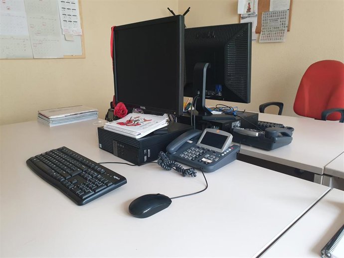 Archivo - Puesto de trabajo vacío. Absentismo