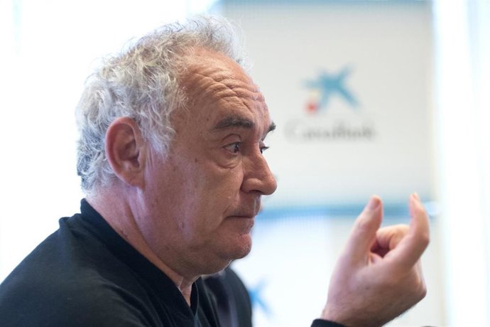 Archivo - El fundador y presidente de elBullifoundation, el cocinero Ferran Adrià, en rueda de prensa