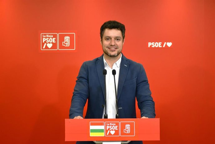 El diputado sociallista Raúl Díaz en comparecencia de prensa