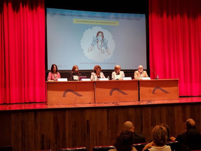 INauguración de la III Jornada Autonómica de Enfermería del Principado de Asturias celebrada en el Auditorio de la Casa de Cultura de Avilés.
