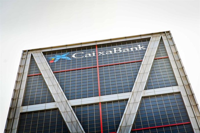 Archivo - Edificio CaixaBank