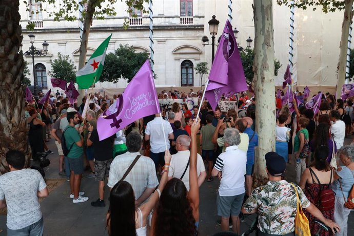Archivo - Concentración de colectivos feministas, en foto de archivo.