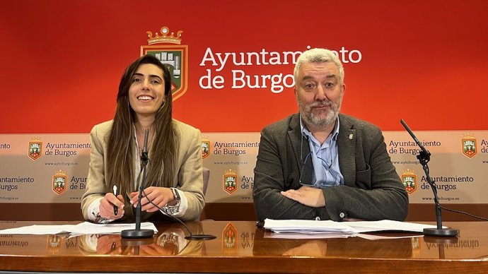 Ballesteros y Niño durante la rueda de prensa sobre la incineradora.