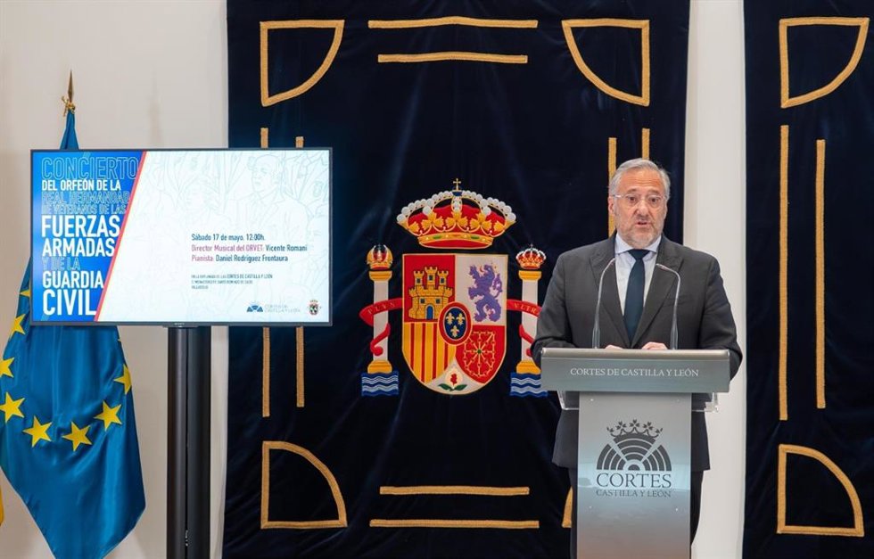 Carlos Pollán presenta el concierto del Orfeón de la Real Hermandad de Veteranos de las Fuerzas Armadas-Guardia Civil