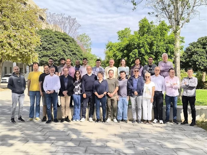 Fotografía de los representantes de los centros del proyecto 'Ilenia'