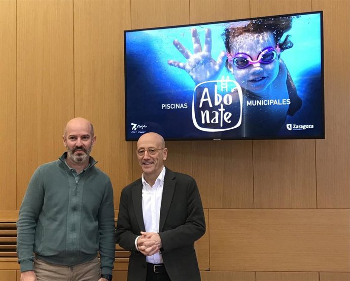 El concejal de Deportes del Ayuntamiento de Zaragoza, Félix Brocate, presenta la campaña de piscinas municipales
