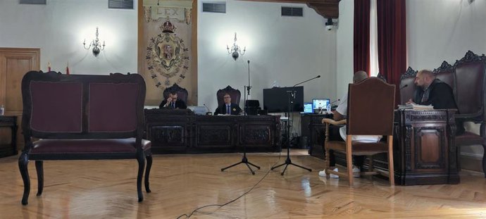Juicio con jurado popular contra un acusado de apuñalar a otro hombre en Yeles