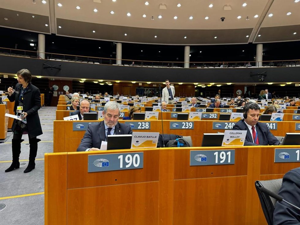 Archivo - El presidente de Canarias, Fernando Clavijo, en el Comité de las Regiones