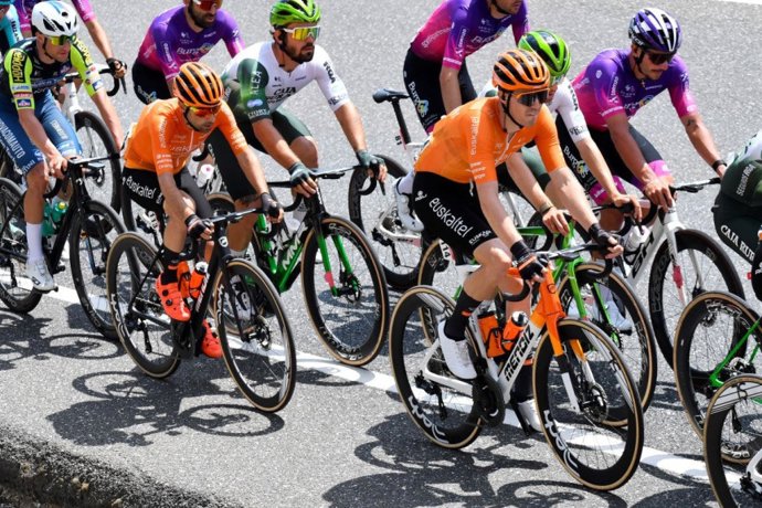 Euskaltel-Euskadiko txirrindulariak