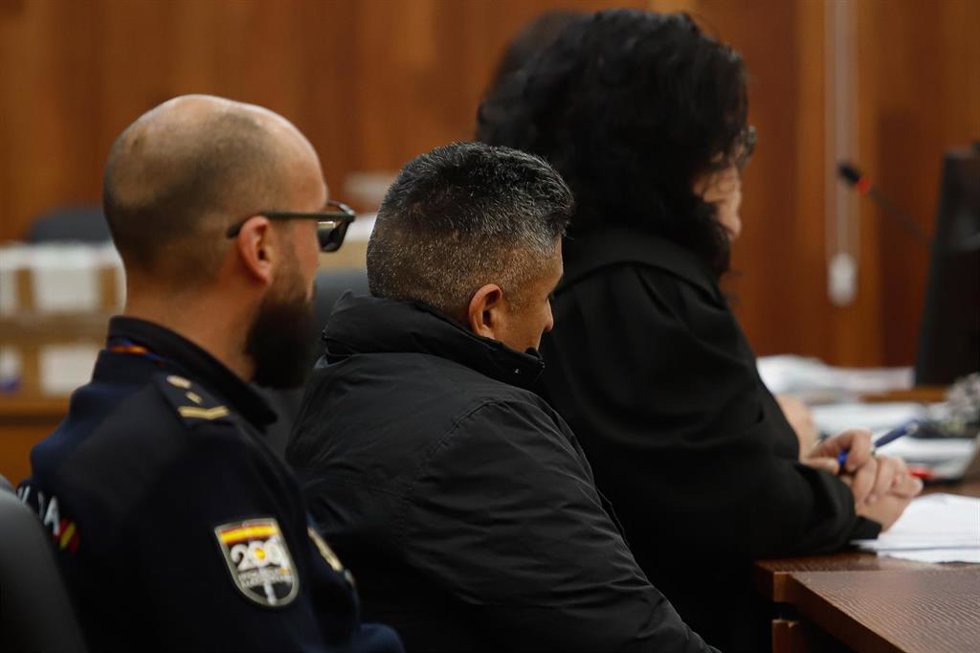 El acusado en la sección quinta de la Audiencia Provincial de Pontevedra.