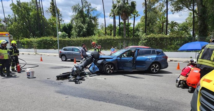 Imagen del siniestro en la avenida de la Borbolla