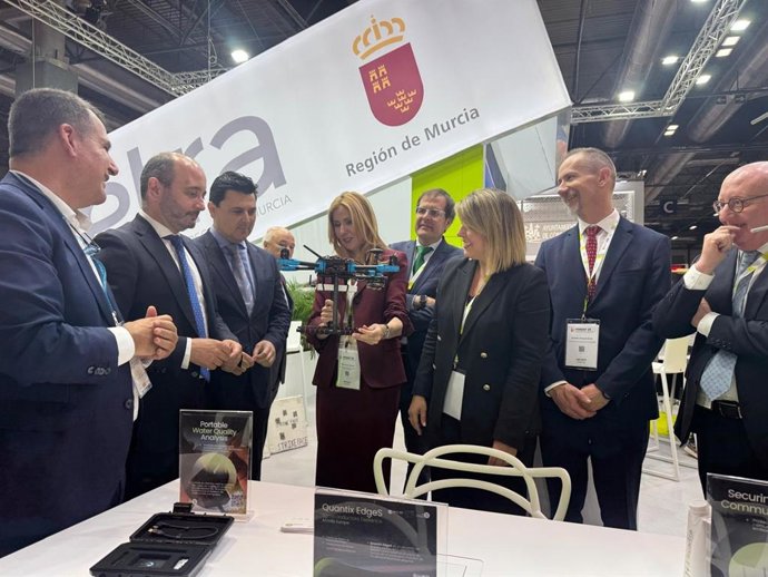 Inauguración del estand de la Región de Murcia en la Feria Internacional de Defensa y Seguridad de España (FEINDEF)