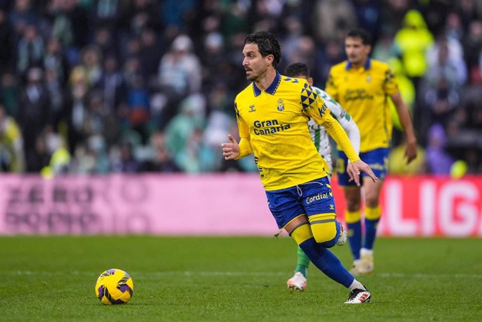 Archivo - Jose Campana of UD Las Palmas in action during the Spanish league, LaLiga EA Sports, football match played between Real Betis and UD Las Palmas at Benito Villamarin stadium on March 9, 2025, in Sevilla, Spain.