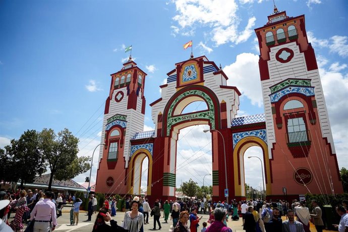Detalle del ambiente del Real de la Feria de Abril de Sevilla. 