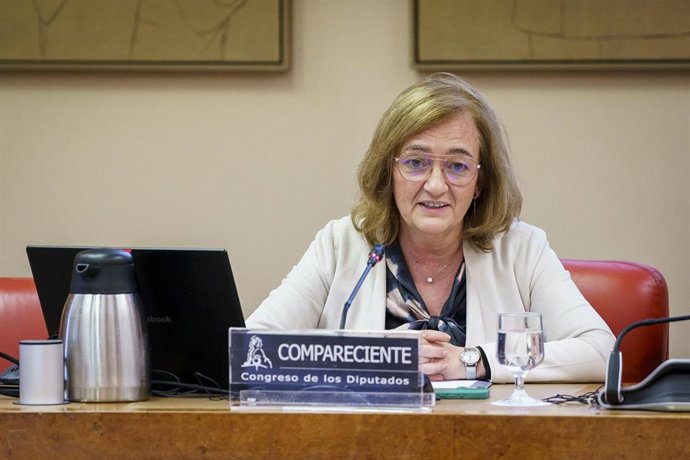 La presidenta de la Autoridad Independiente de Responsabilidad Fiscal (AIReF), Cristina Herrero, comparece ante la Comisión de Hacienda y Función Pública, en el Congreso de los Diputados, a 12 de mayo de 2025, en Madrid (España). Durante su comparecencia 
