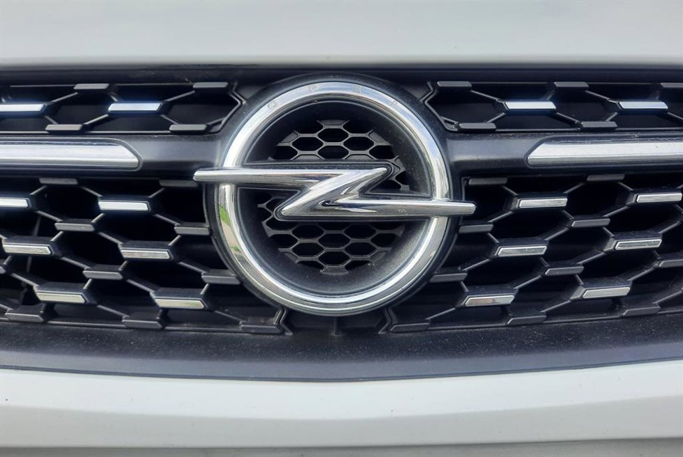 Archivo - Logo de Opel.