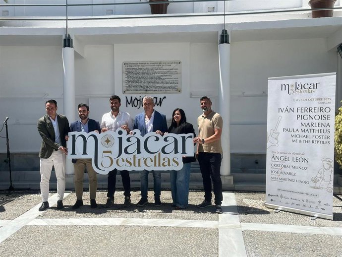 Presentación de 'Mojácar 5 Estrellas'.