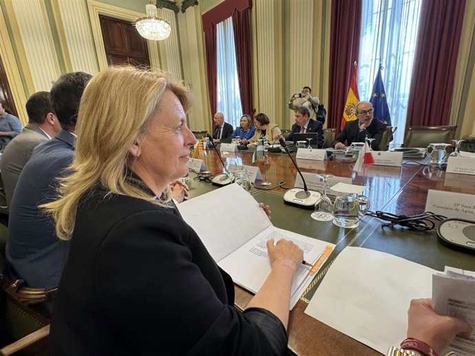 Cantabria pide a Planas que interceda para que "cesen las presiones y hostilidades" a las comunidades loberas