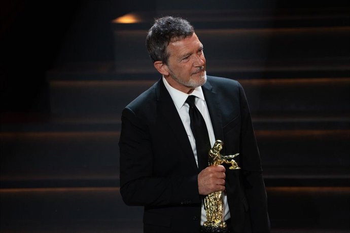 Antonio Banderas ha recogido el Premio Talía de Honor.