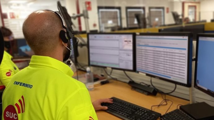 Archivo - Sala del Centro Coordinador de Emergencias y Seguridad del 112 Canarias
