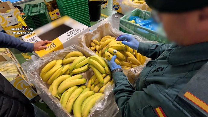 Imagen de una de las inspecciones que realiza el Seprona contra el fraude alimentario