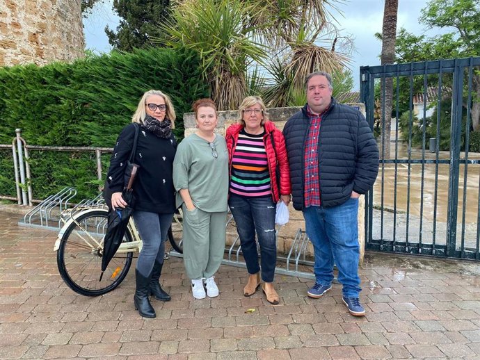 Archivo - Representantes del PSIB de Alcúdia.