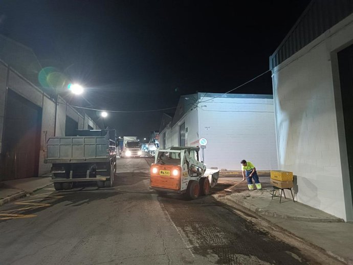 Asfaltado en varias calles del municipio.