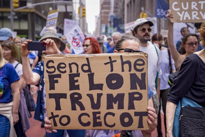 Protesta en Nueva York contra las deportaciones de migrantes emprendidas por el Gobierno de Estados Unidos