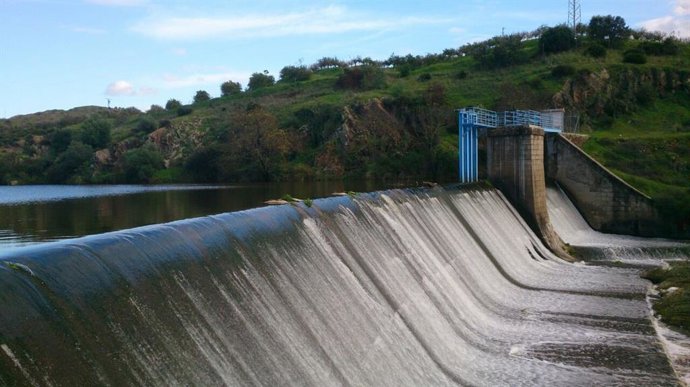 Archivo - Embalse Ribera del Huéznar, en Sevilla