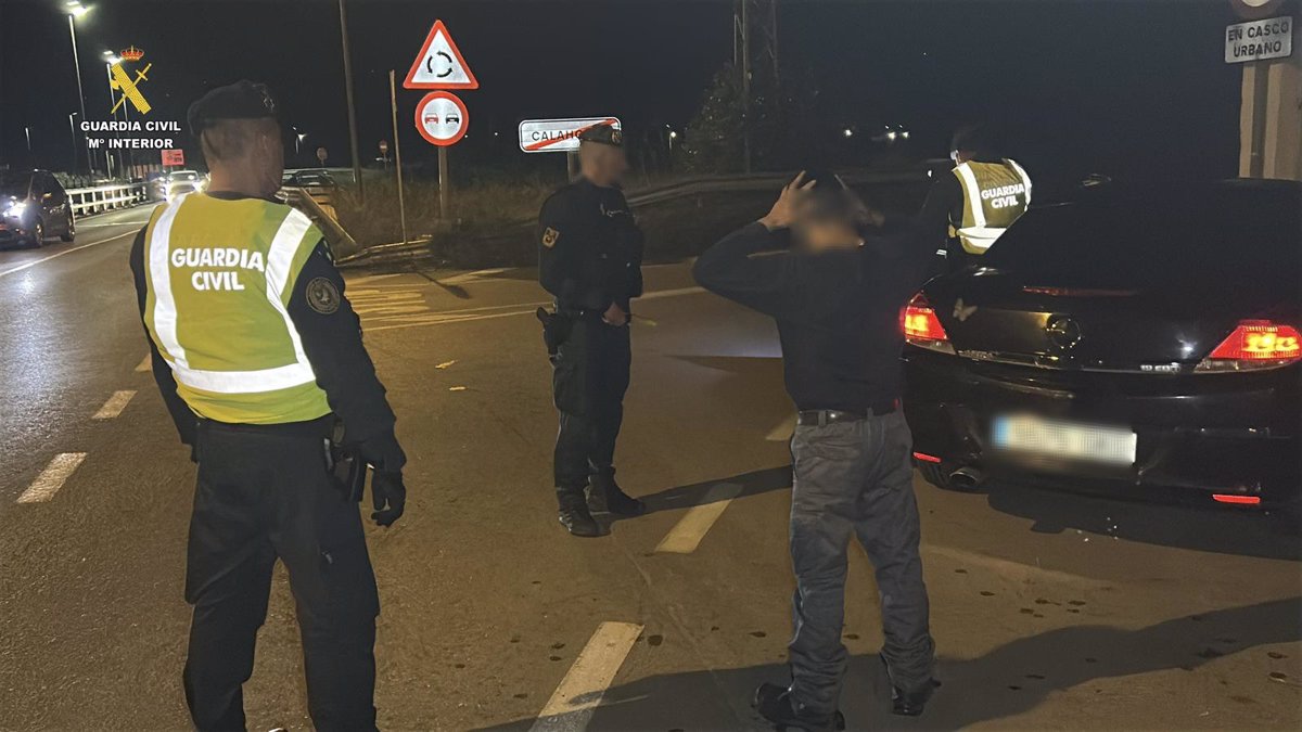 Dos detenidos, uno por alcoholemia y otro por drogas, en el macrooperativo de Guardia Civil por Kalagurrirock 2025