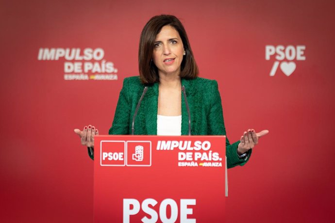 Archivo - La portavoz del PSOE, Esther Peña, ofrece una rueda de prensa para valorar los resultados de las elecciones vascas, en la sede del PSOE, a 22 de abril de 2024, en Madrid (España). El PSE obtuvo ayer en las elecciones al Parlamento vasco 12 escañ