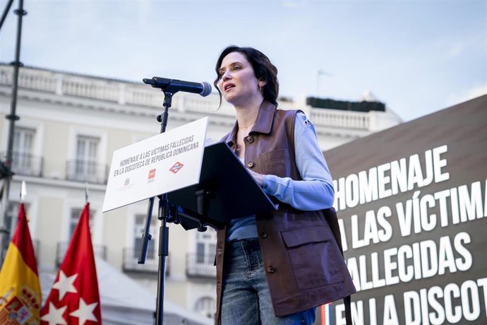 La presidenta de la Comunidad de Madrid, Isabel Díaz Ayuso, durante un acto para homenajear a las víctimas de la discoteca de la República Dominicana