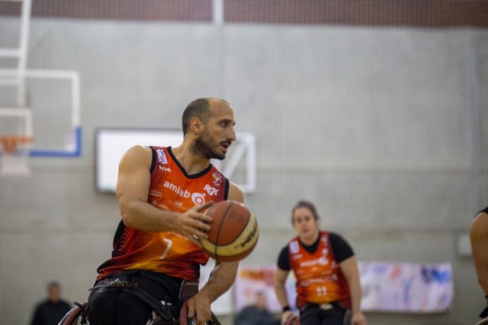 El C.D. Murcia y el Amiab  se enfrentarán en el XI Trofeo Ciudad de Albacete-Diputación 'Memorial Encarnación Rodríguez' .