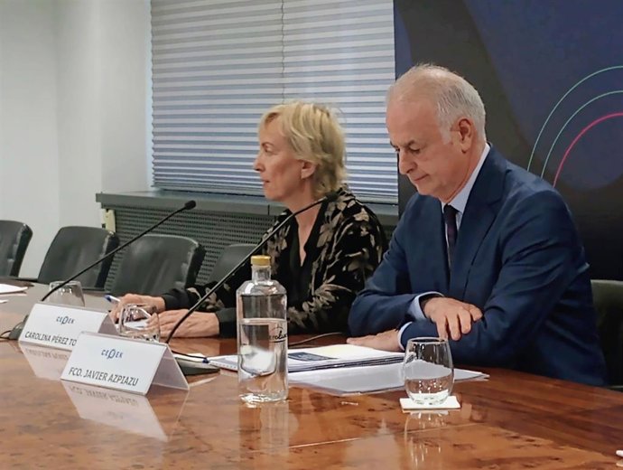 Carolina Pérez Toledo y Francisco Javier Azpiazu