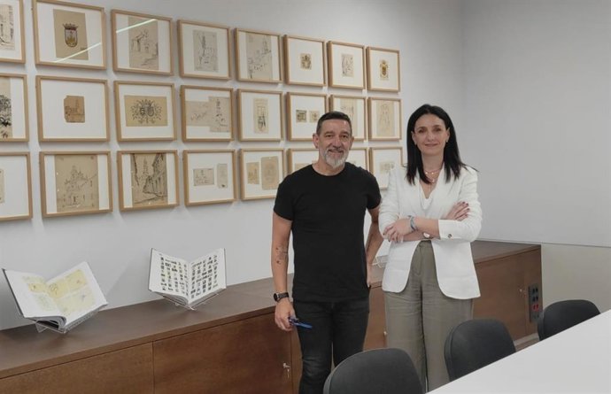 Marta Siles y José Roldán, en el Archivo de la Diputación de Córdoba.