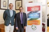 Foto: El envejecimiento de la población exige aumentar el número de especialistas reumatólogos, según la SER